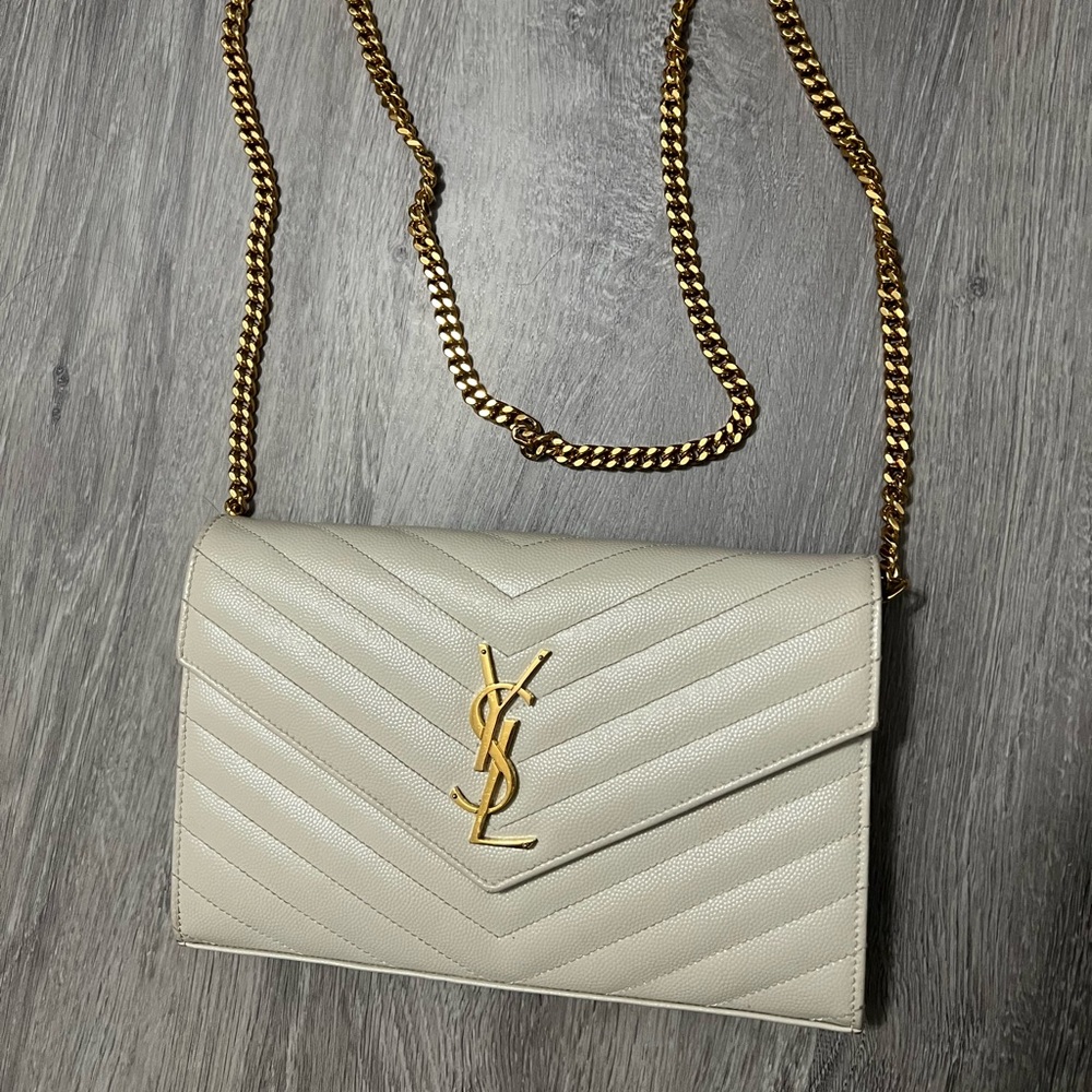 100% Authentic CLASSIC CASSANDRE CHAIN WALLET IN GRAIN DE POUDRE LEATHER